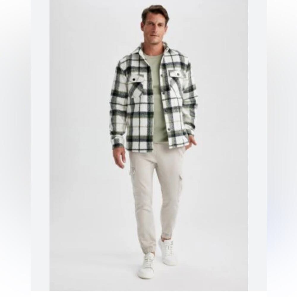 J.Crew Men's Shirt jacket Sherpa Lining Green Plaid
Shacket M